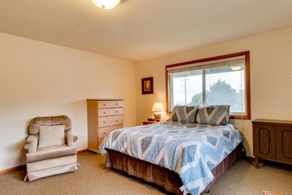 Falcon's Nest image 13