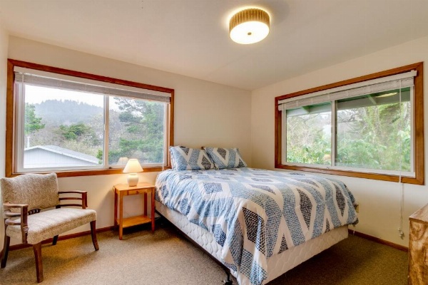 Falcon's Nest image 15