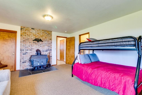 Falcon's Nest image 26