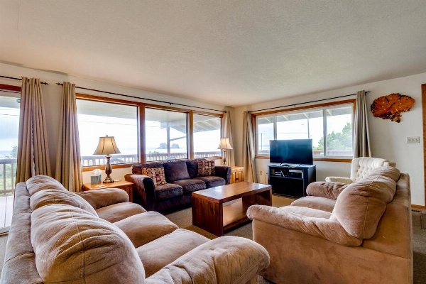 Falcon's Nest Main image