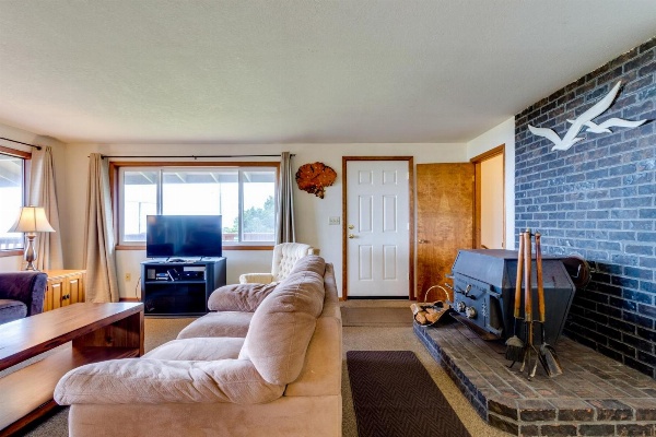 Falcon's Nest image 6